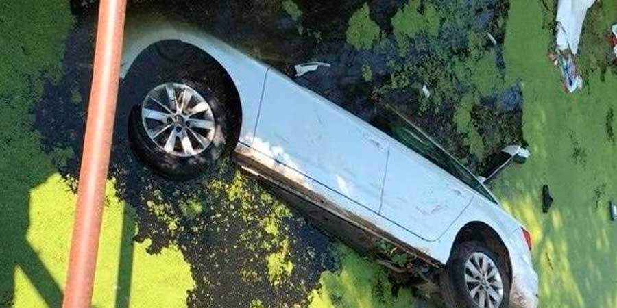Fiat затонув на дамбі у Городищі