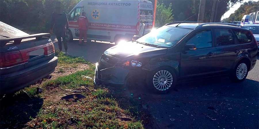 ДТП у Черкасах на перехресті вулиці Сурікова з проспектом Хіміків