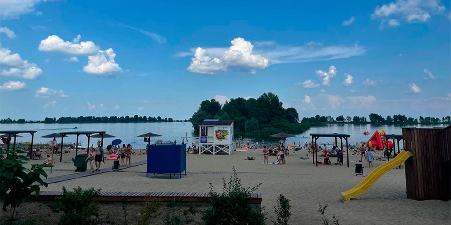 Митницький пляж