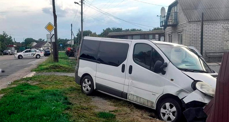 Opel Vivaro після аварії