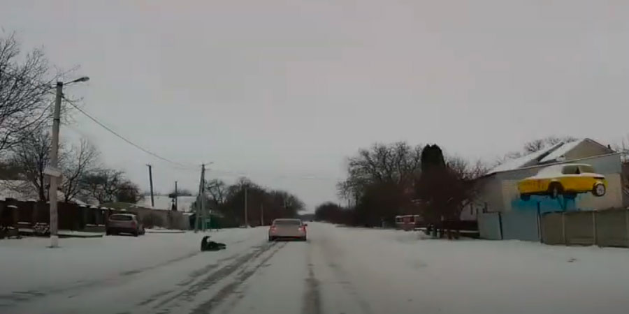 Автомобіль збив поліцейського