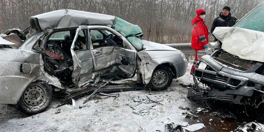 ДТП між ВАЗ-2170 та Volkswagen T5 біля села Саморідня