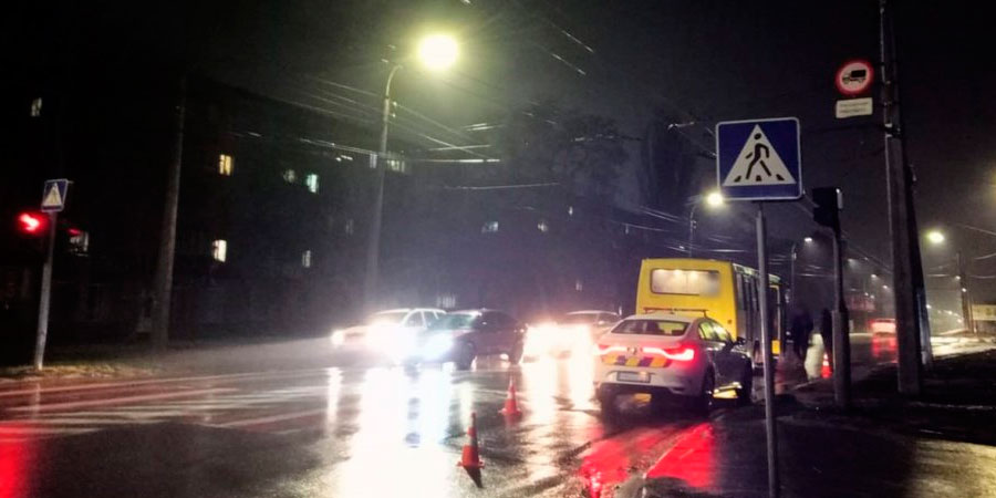 Місце ДТП у Черкасах на вулиці Чигиринській