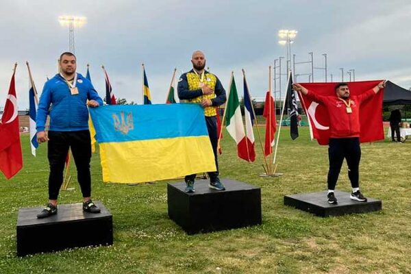 Максим Коваль виборов 2 золоті медалі на Чемпіонаті Європи