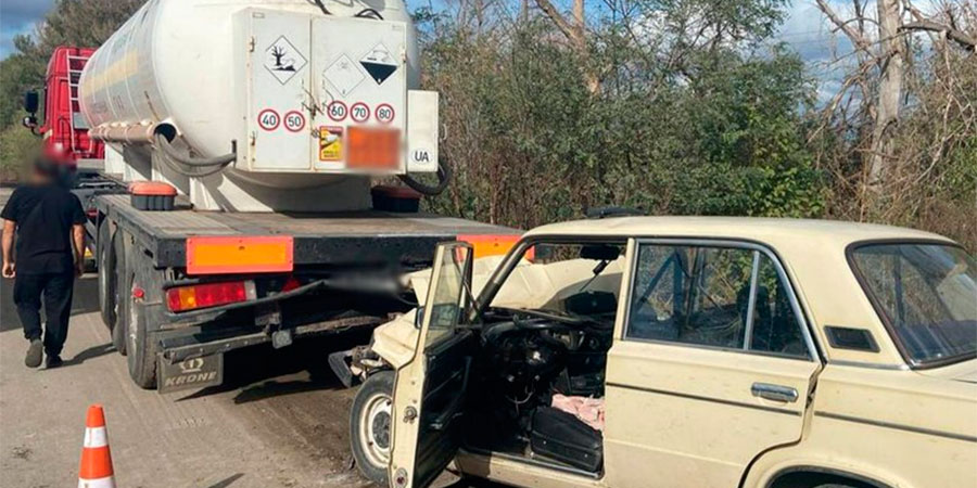 ДТП у селі Хацьки між ВАЗ-2103 та вантажівкою DAF