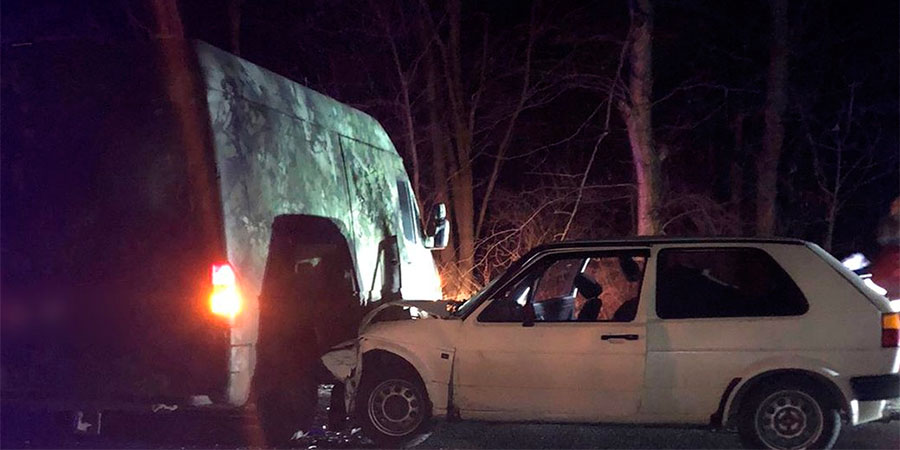 ДТП між Mercedes-Benz Sprinter та Volkswagen Golf у Смілі