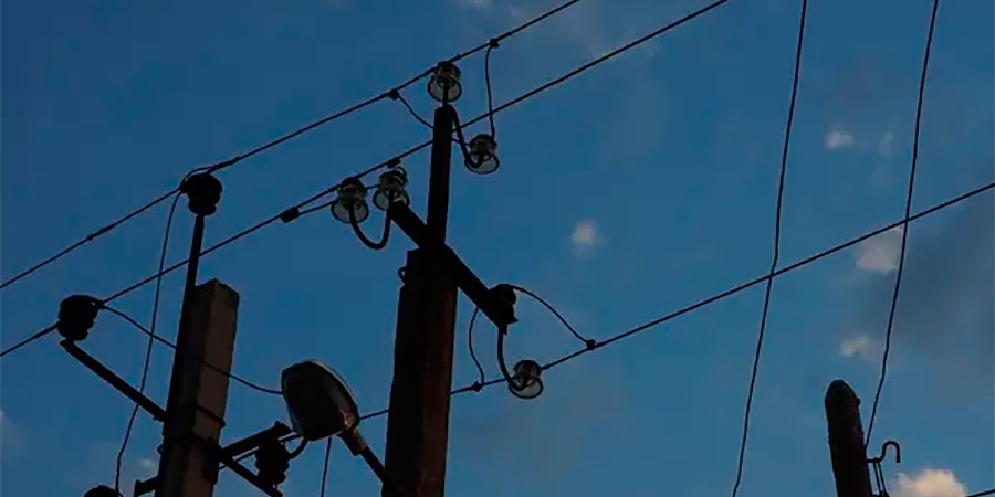 Електроопори вночі