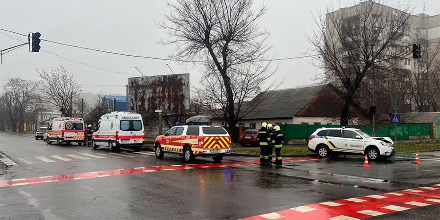 Місце ДТП за участі поліцейського авто у Черкасах