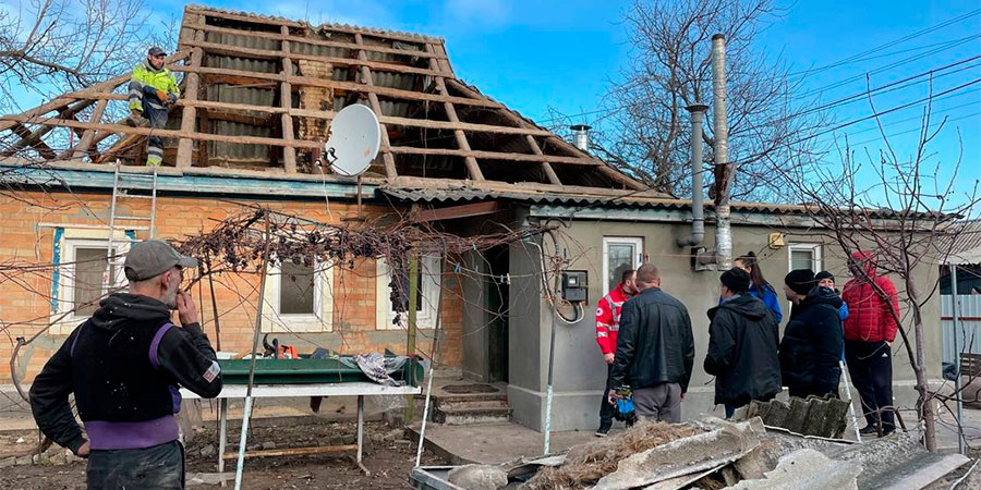 Пошкоджений дроном будинок