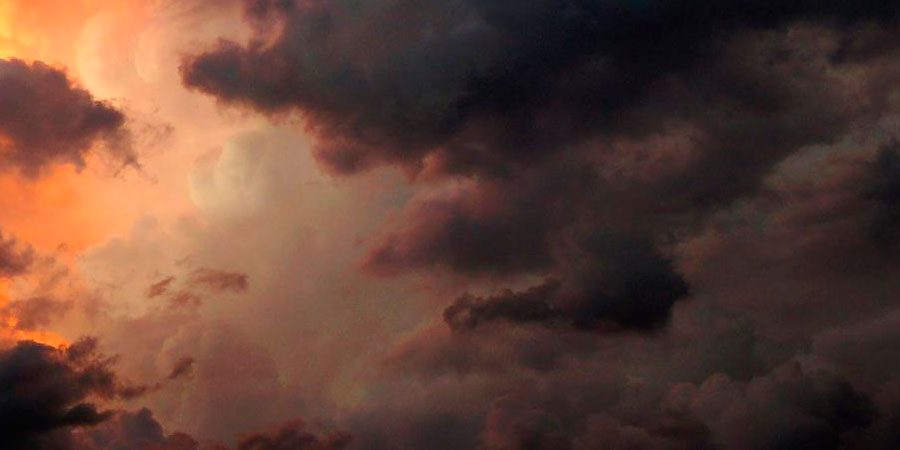 Тривожне небо