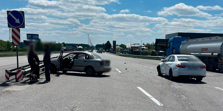 ДТП між Daewoo Sens та Toyota Camry