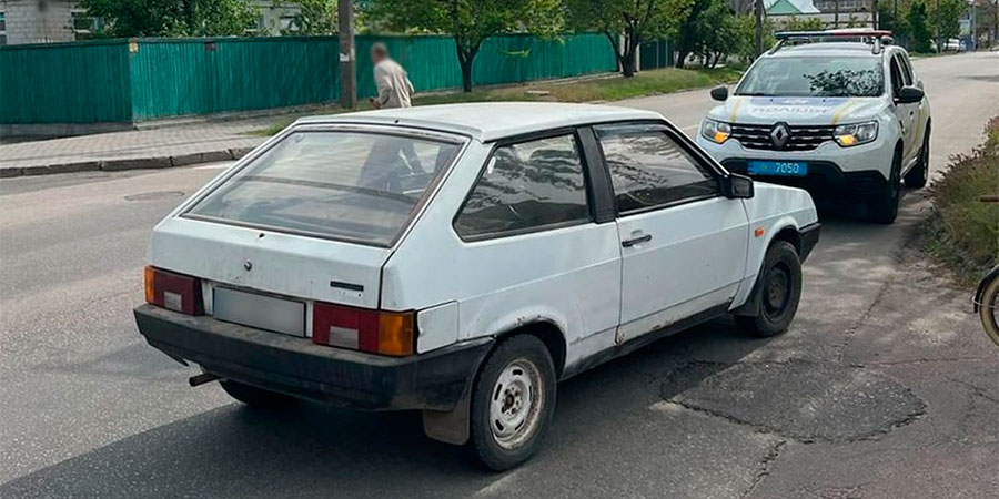 ВАЗ 2108 після наїзду на велосипедиста