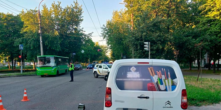 Місце наїзду на жінку у Черкасах