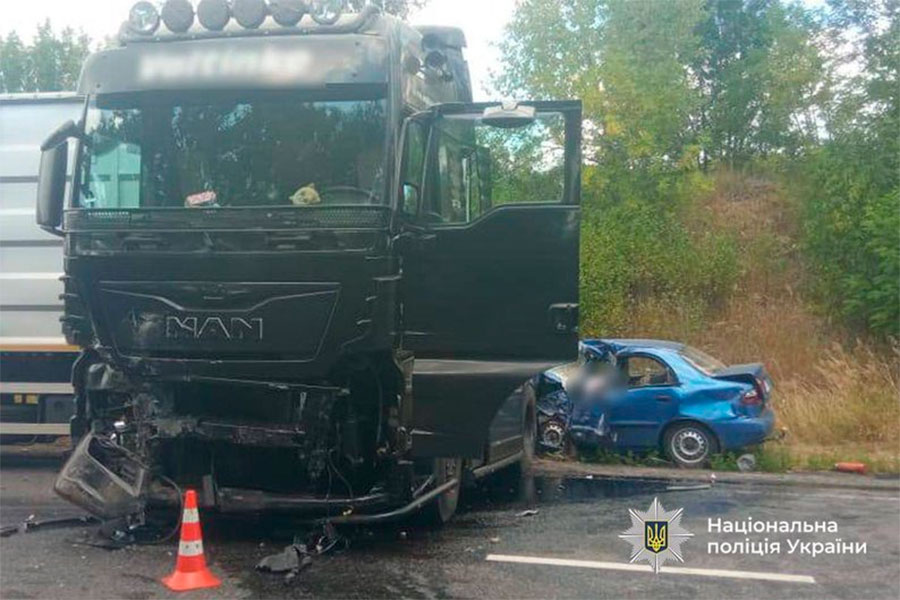 ДТП між вантажівкою MAN та легковим авто ZAZ Lanos