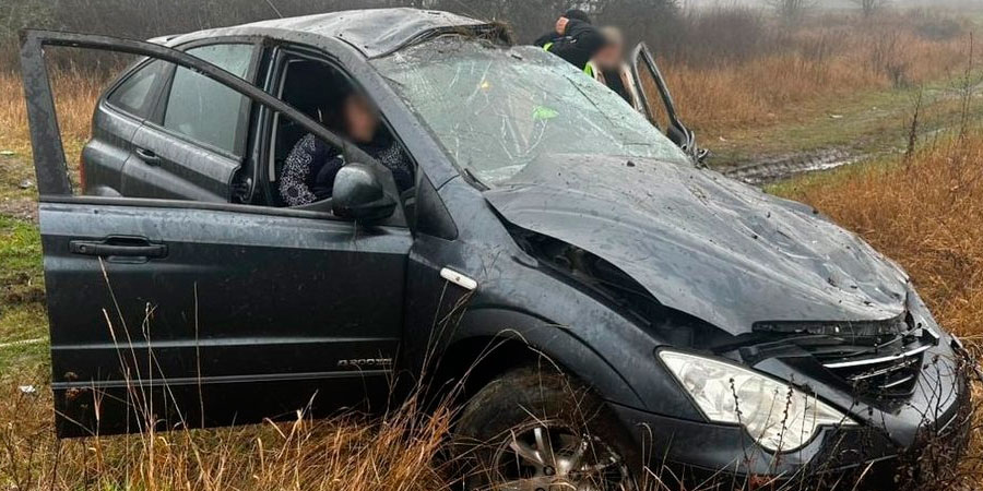 SsangYong після ДТП біля села Ребедайлівка