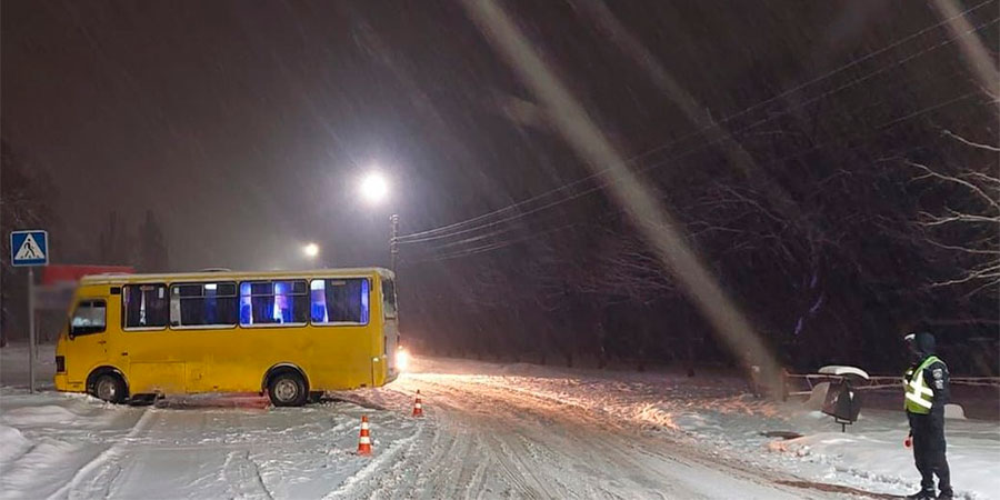 Автобус БАЗ після наїзду на пішоходів в Умані