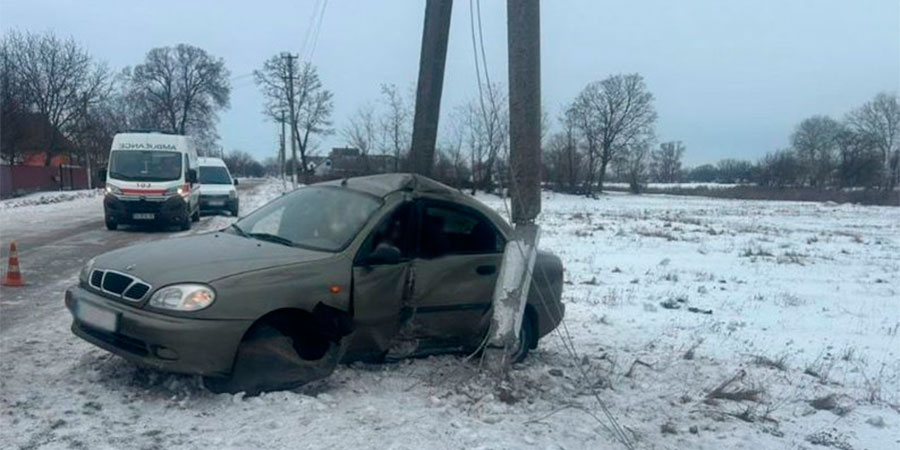 Daewoo Lanos після смертельної аварії у селі Бирлівка