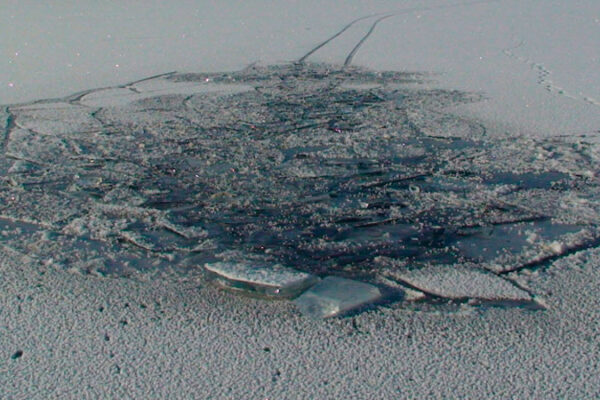 У Звенигородському районі чоловік загинув провалившись під кригу