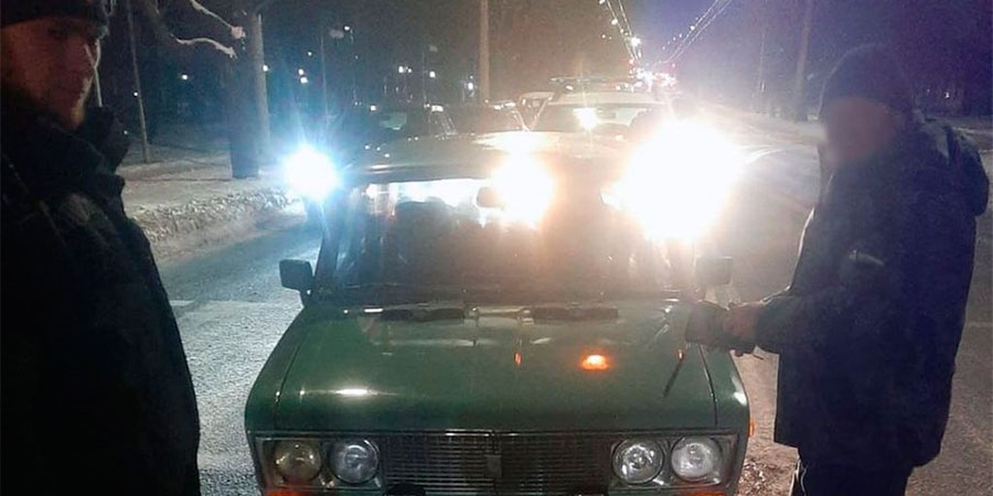 ВАЗ 21063 після наїзду на жінку у Черкасах