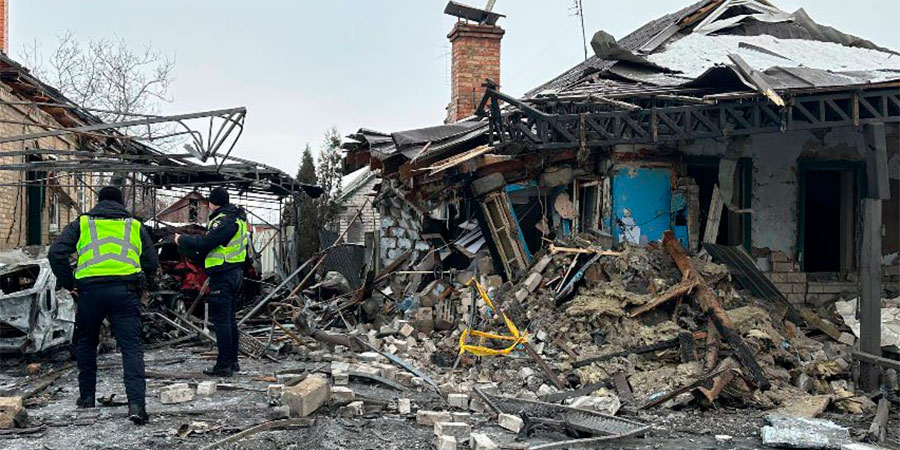 Зруйнований будинок