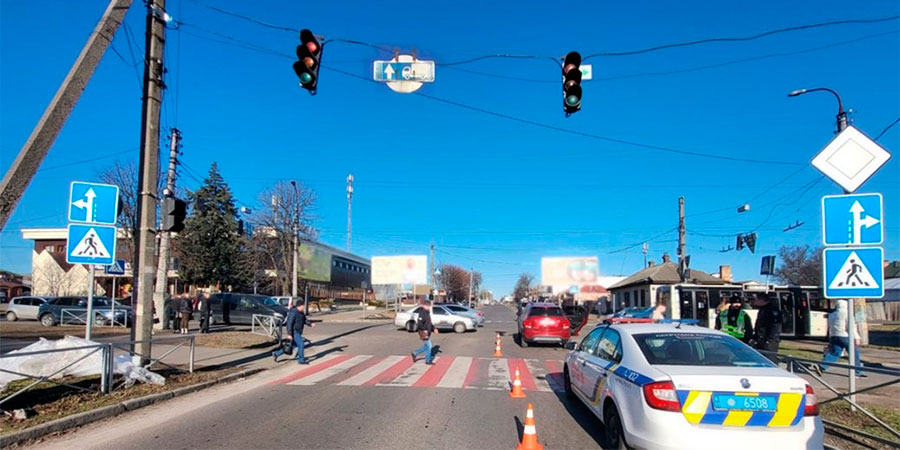 Місце наїзду на дітей у Черкасах