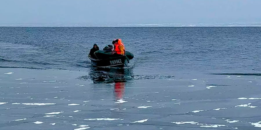 Рятувальники