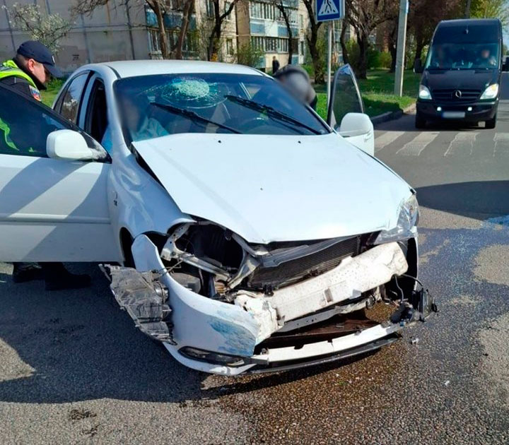 Daewoo Gentra після ДТП у Черкасах