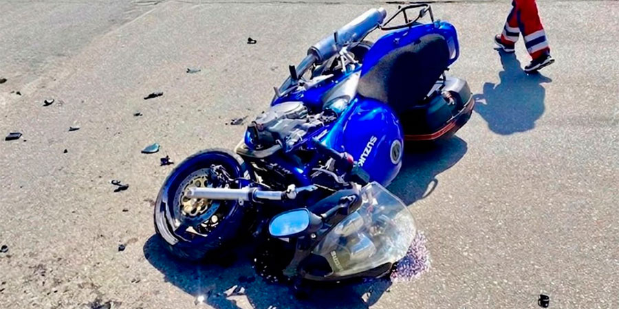 Мотоцикл Suzuki GSF600s після ДТП у Черкасах