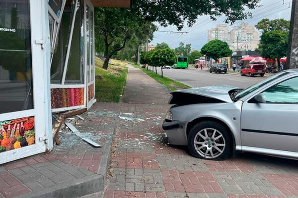 7 червня у Черкасах на Припортовій сталася аварія