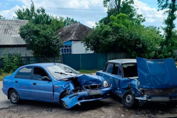 У селі Гельмязів неповнолітній водій скоїв ДТП