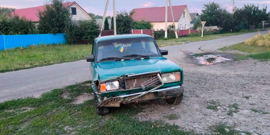 ВАЗ після ДТП у селищі Цибулів