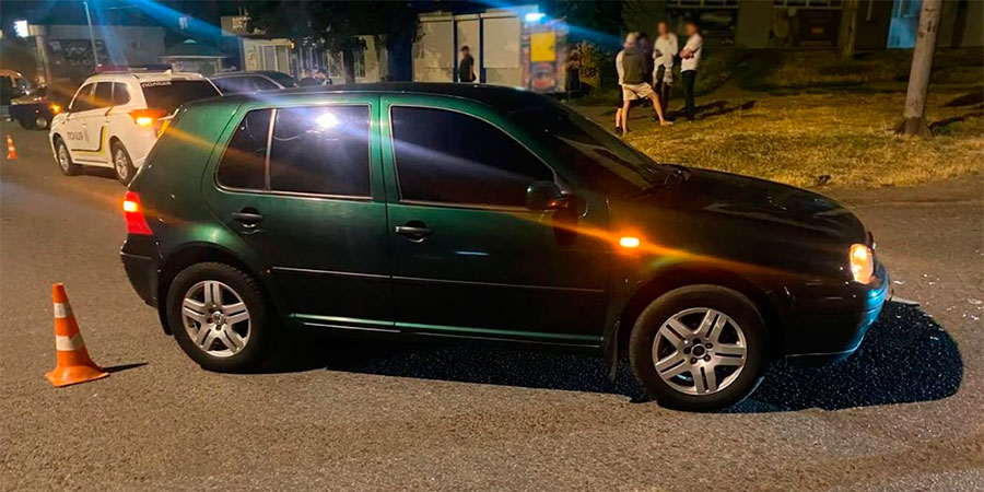 Volkswagen Golf після ДТП у Смілі