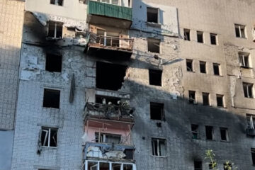 У ніч на 14 серпня у Смілі ворожий БпЛА зруйнував оселі із 6 по 8 поверх будинку