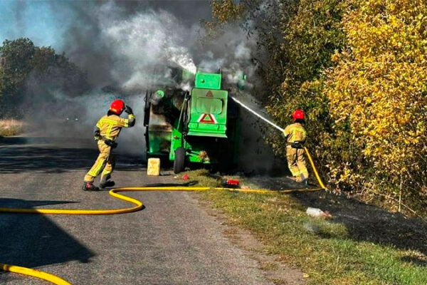 8 жовтня у селі Долинка на ходу загорівся комбайн